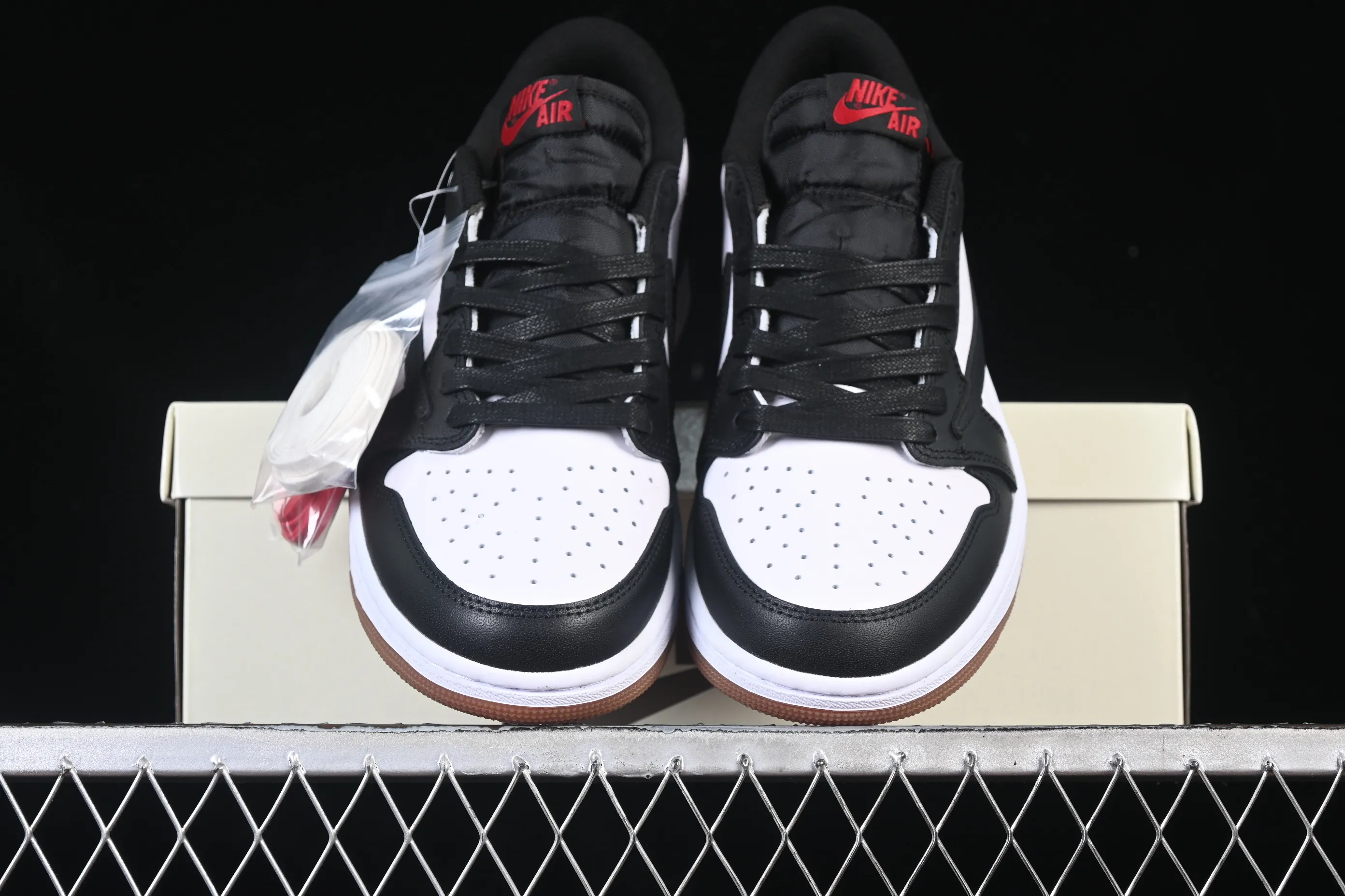 All categories Air Jordan Jordan series basketball shoes Air Jordan 1 Low Travis Scott x Air Jordan 1 Low OG AJ1 Joe 1 undercut low DM7866-201